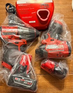 M12 FUEL 12-Volt Lithium-lon Brushless Cordless Hammer Drill and Impact Driver Combo Kit w/2 Batteries and Bag