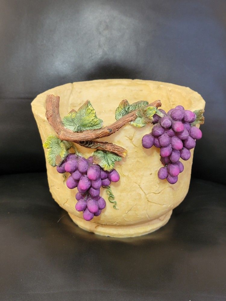 Rare Vintage Rustic Resin Planter Pot Art Home Décor 3D Grape Vase Pottery