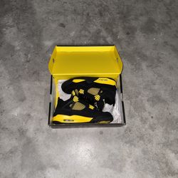 Jordan 4 (thunders) Men 