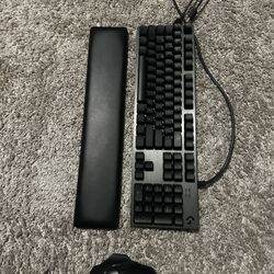 Logitech G513 Keyboard and G502 Mouse
