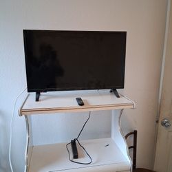 32" Inch Insignia Smart TV