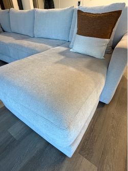 Alicia Greige Chenille 140" 4 Piece Sectional With Right Arm Facing Chaise