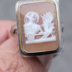 Vintage cameo ring size 8.5 