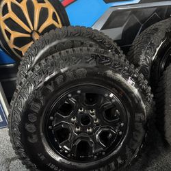 OEM Ford Bronco Sasquatch Wheels & Tires – 315/70R17 (35s) - 6x139.7 (6x5.5)– SET OF 5