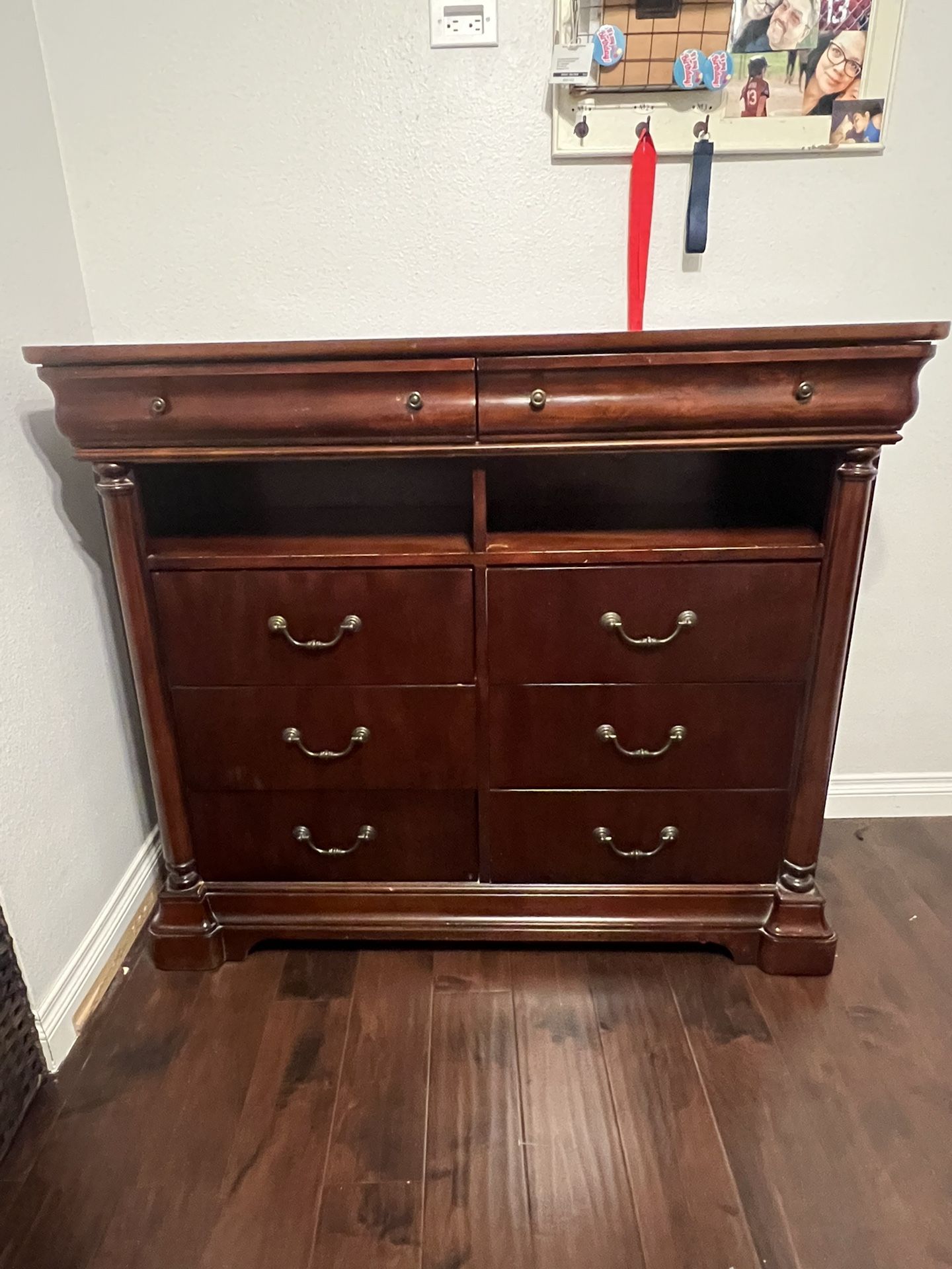 Wood Dresser