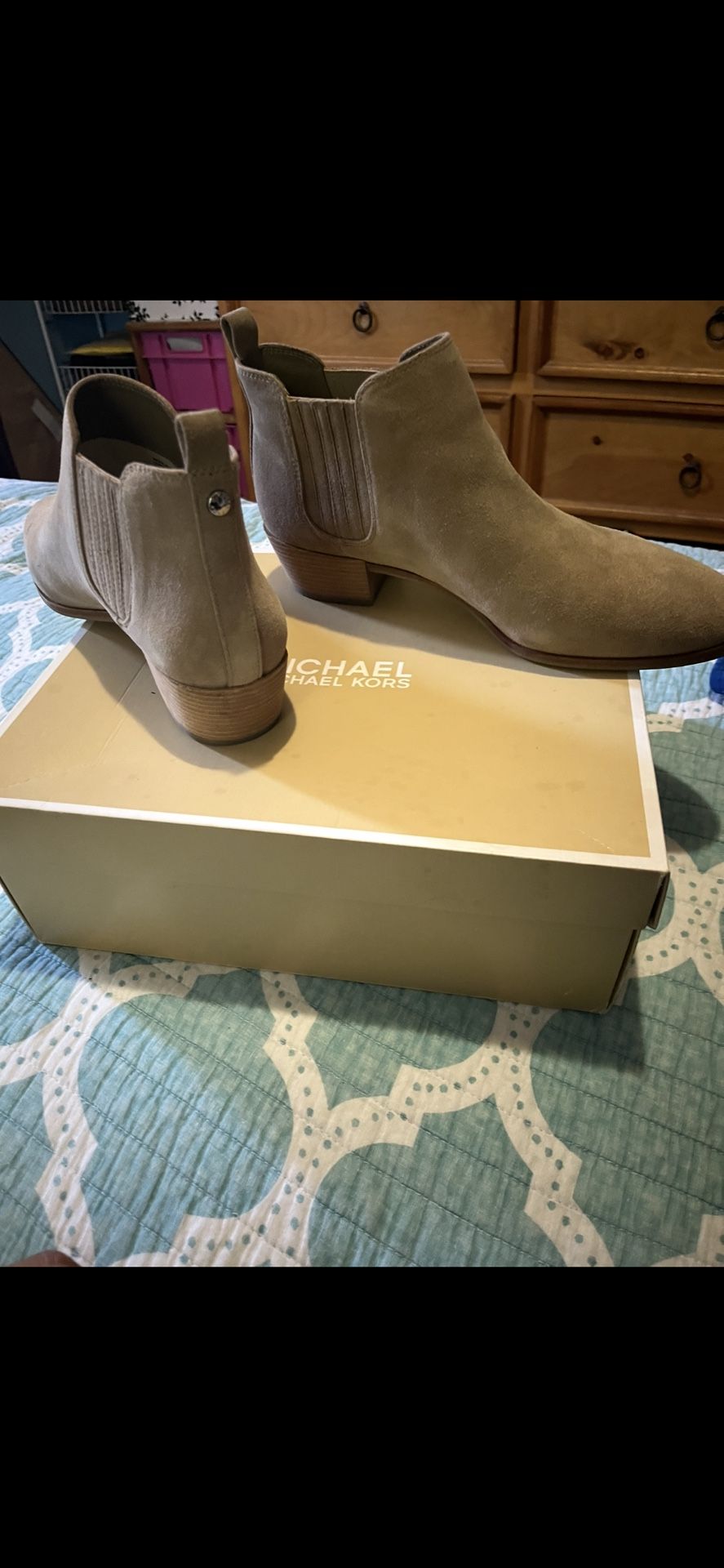 Michael Kors Boots 9.5