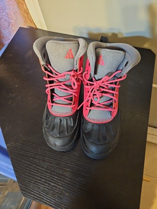 Nike Acg Boots