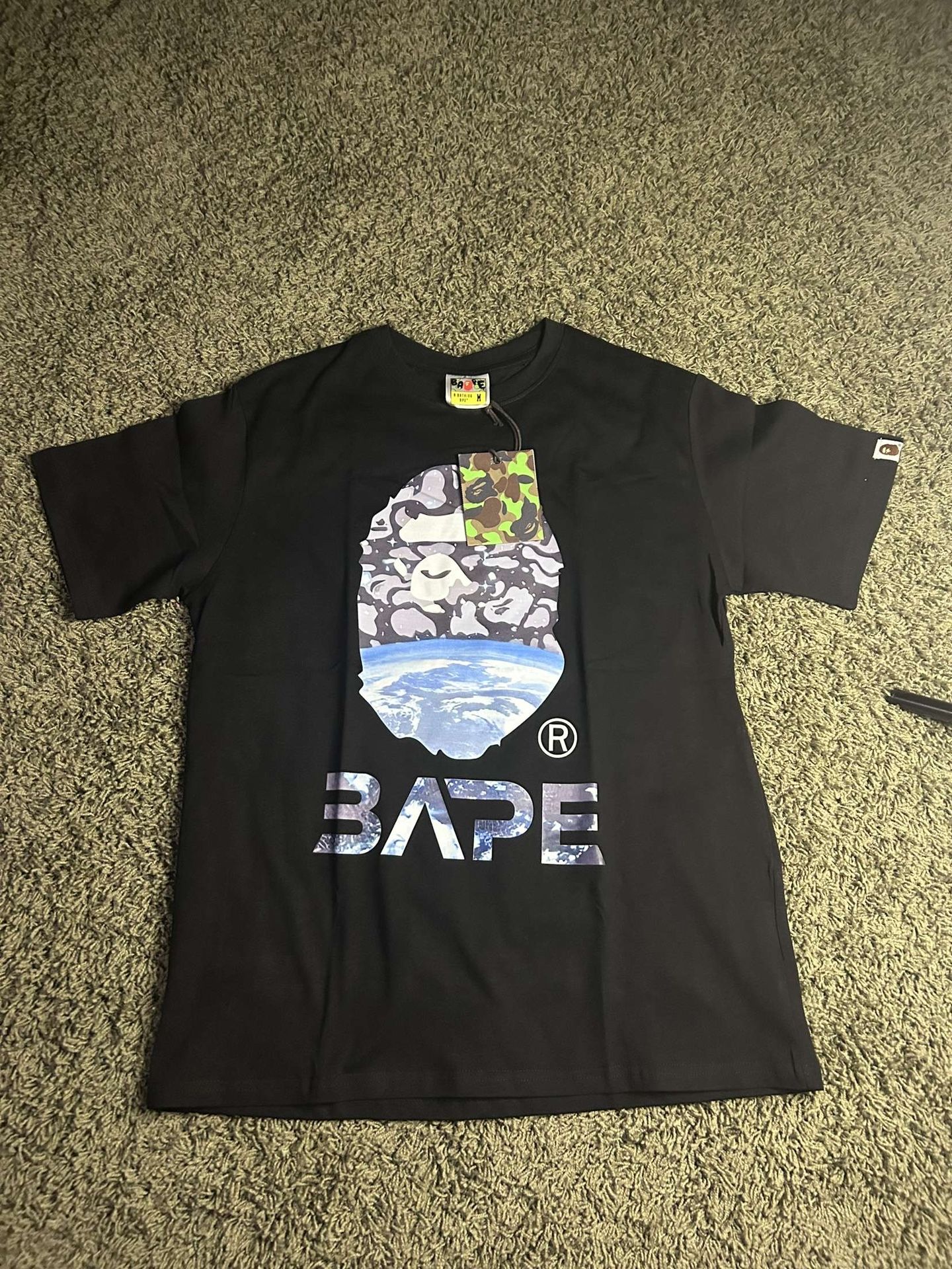 BAPE TEE SIZE MEDIUM