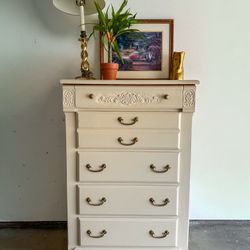 Cream 5 Drawer Dresser