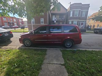 2013 Chrysler Town & Country