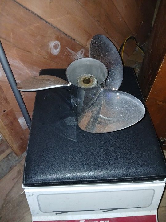Suzuki Prop For Boat
