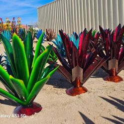 Metal Yard Art 🌵Imports😍POTTERY ❗️