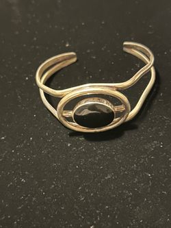Vintage sterling Onyx cuff