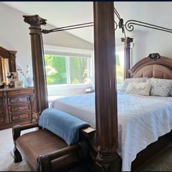 King 5-Piece Bedroom Set 