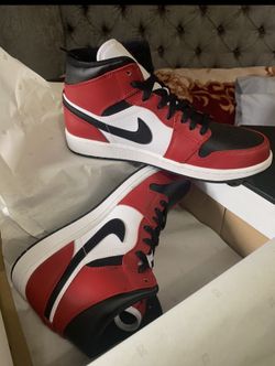 New  Jordan 1 Mid Size 8