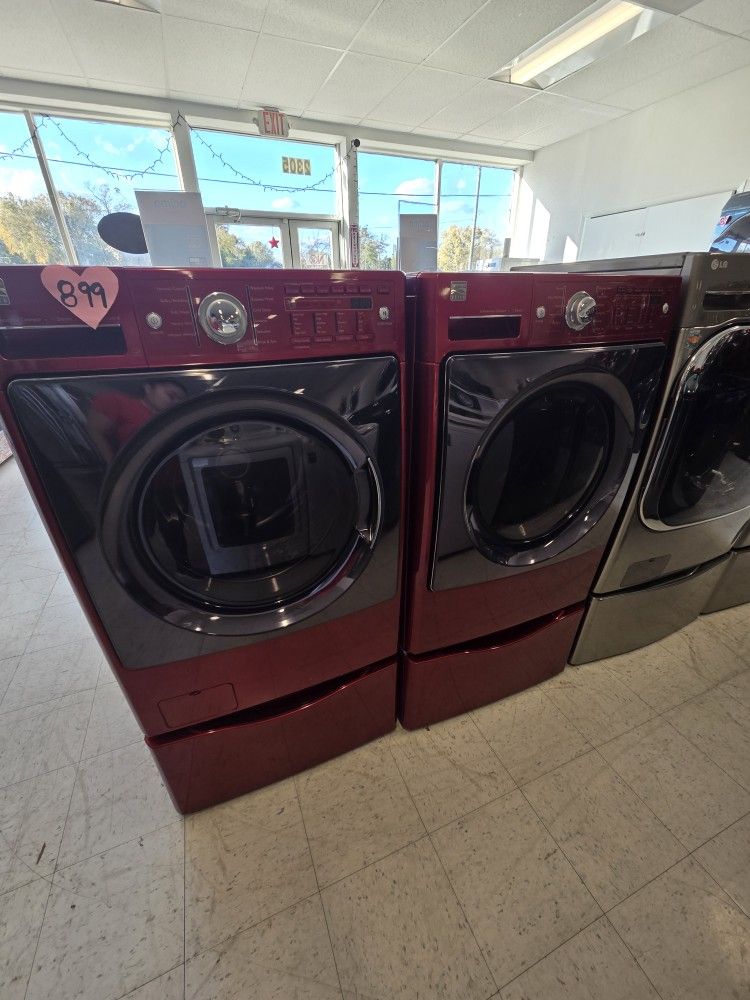 Pedestal Sets Different Prices