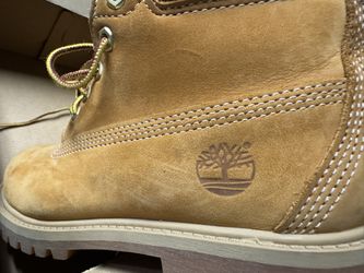 Timberlands Size 2.5 Children’s / Women’s 