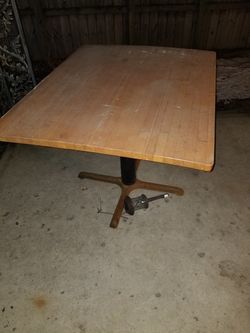 Table with 4 chairs