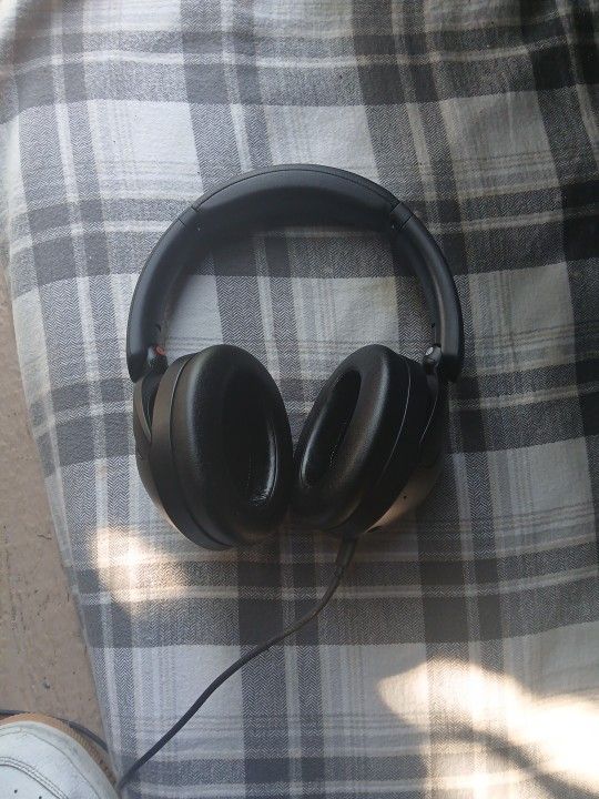 Sony WH-XB910N Extra Bass Noise Canceling Headphones