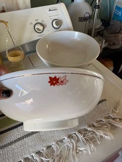 Vintage Made in Japan Porcelain Serving Bowls – Set of 2