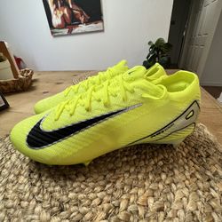 8.5 Nike Mercurial Vapor 16 Elite