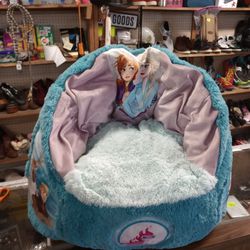 DISNEY FROZEN COZEE FLUFFY CHAIR