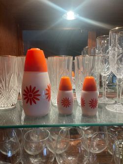 Vintage Daisy Salt Pepper Shaker Set