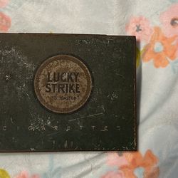 Vintage Lucky strike cigarette tin