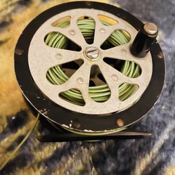 PFLUEGER SAL-TROUT 3 1/2" FLY REEL