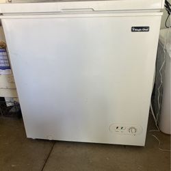Magic Chef 7.0 cu. ft. Chest Freezer