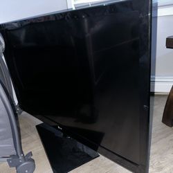 LG 47” 3D Tv 