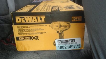 Dewalt xr 1/2 high torque impact wrench kit