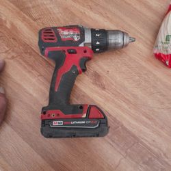 Milluakee M18 Reg Drill