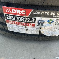 255/70R22.5