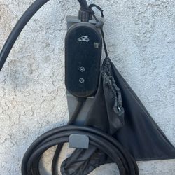 Jeep 4xe Charger