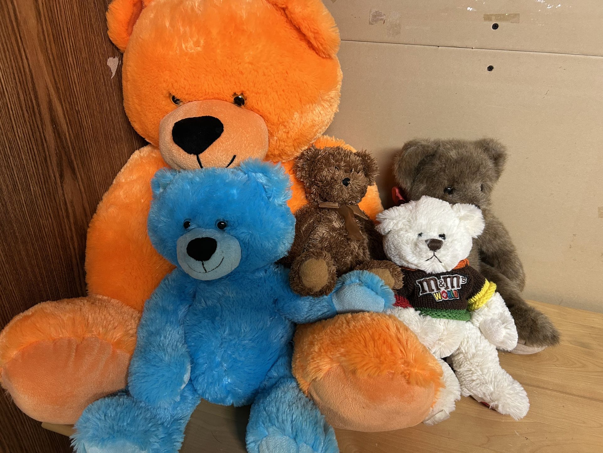 Teddy bear stuffies bundle 
