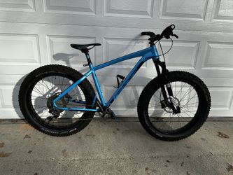 Felt Fat Bike (Bluto Rock Shox) Medium 18.5 In