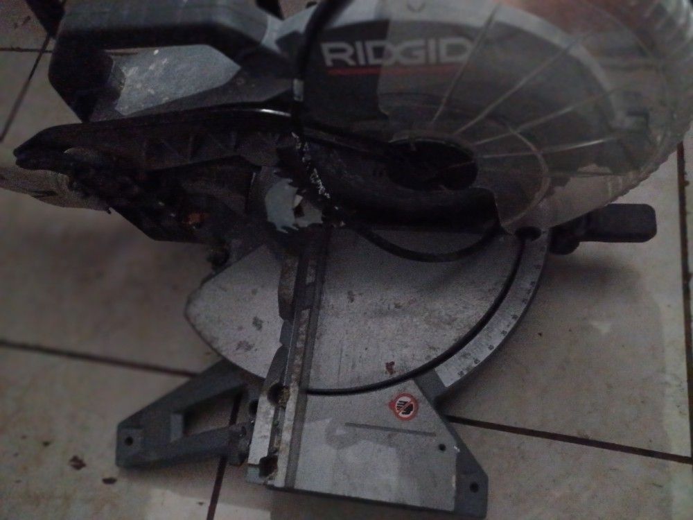Rigid 15 Amp Corded 12 in. Dual Bevel Sliding Miter Saw NEED GONE ASAP!