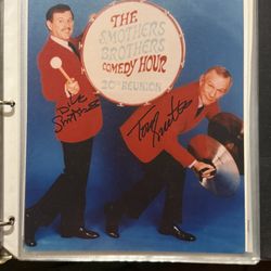 Smothers Brothers Tom Dick Singers Signed Autographed 8x10 Photo 