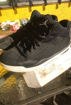 Tenis 13. $20 dólares