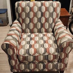 Big Comfy Chair $200 OBO TRADES WELCOME 
