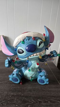Stitch Christmas Statue