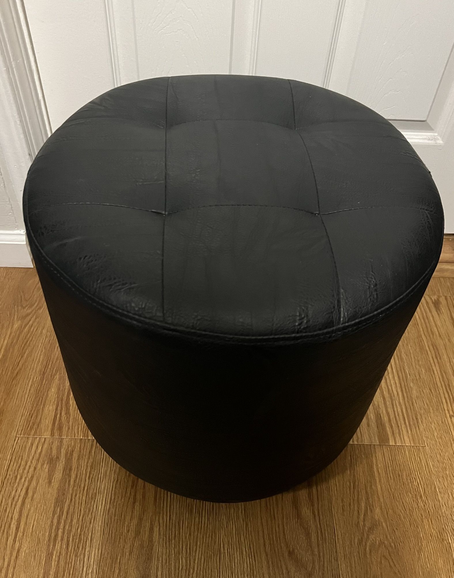 Swivel Stool