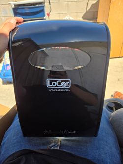 Paper Towel dispenser