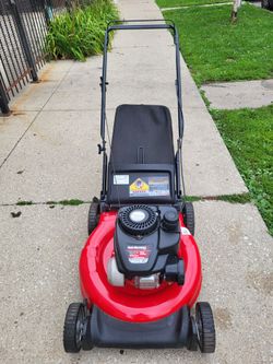 Lawnmover Yard Machine Push In Excellents Conditions