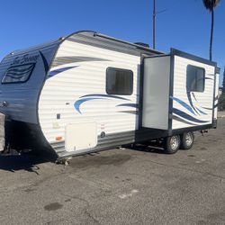 2016 Sea Breeze By Pacific Coach Works 22ft  With Slide 