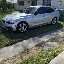 BMW 330i Sedan 4D