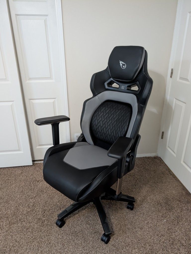 DPS Elite Gaming Chair