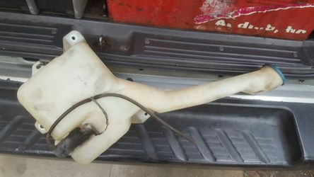 01-03 honda civic windshield washer pump & bottle