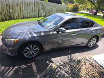 2015 Infiniti Q50